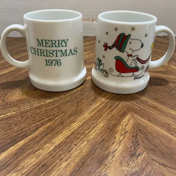 Snoopy Beagle Dog Peanuts Coffee Mug Sleigh Merry Christmas 1976 Woodstock Lot 2 - Picture 1 of 13